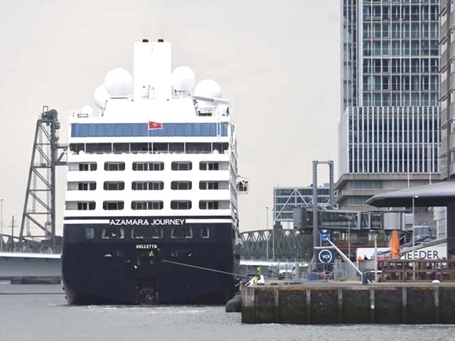 Azamara Journey aan de Cruise Terminal Rottterdam
